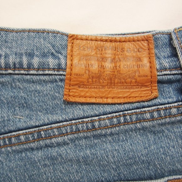 Levi's Ribcage Denim High Rise Shorts - Picture 5 of 5